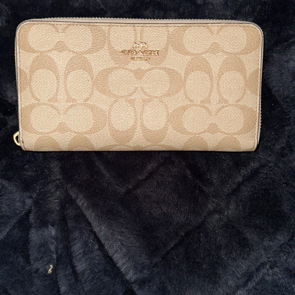 Coach wallet
